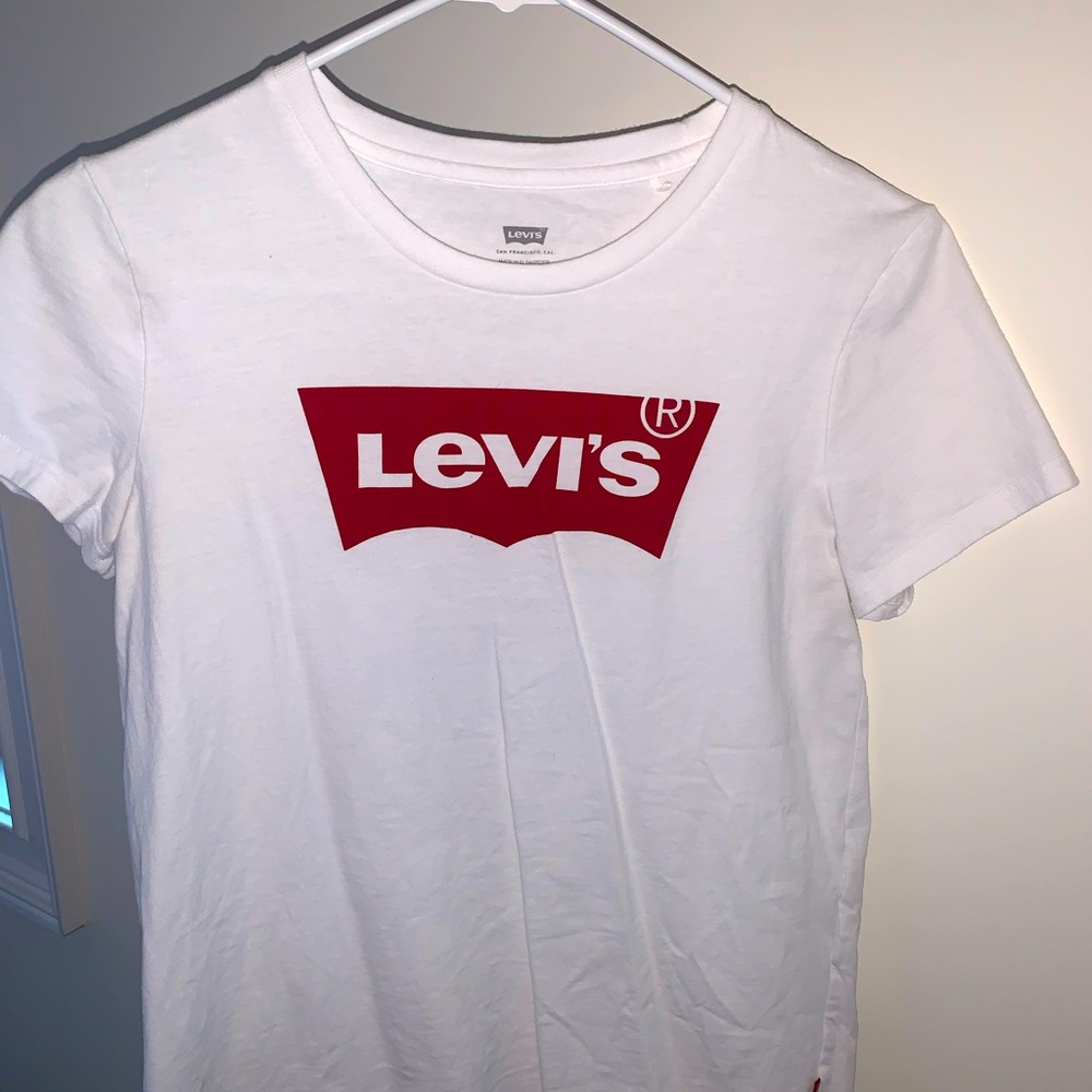 Levis basic white tee size s